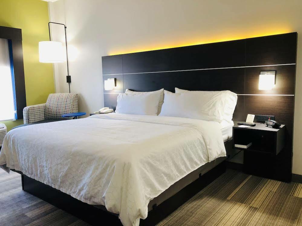 Holiday Inn Express Hotel & Suites Newton Sparta By Ihg Екстериор снимка